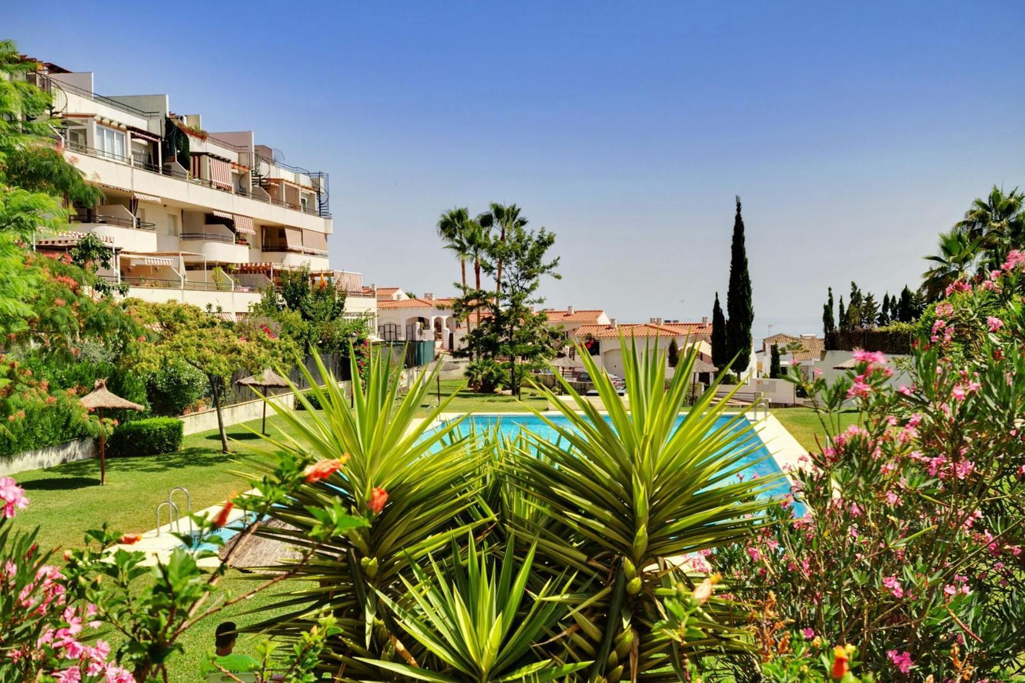 Del Parque Flats - Golf & Beach Terrace Málaga Buitenkant foto